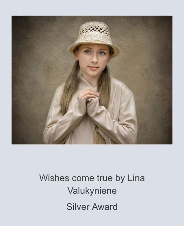 Portrait photographer based in Exmouth